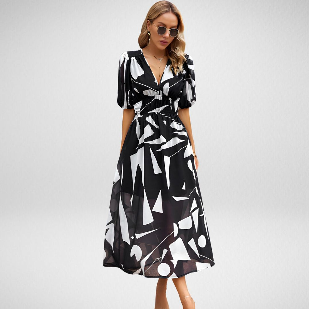 Xenia - Charmantes Kleid mit V-Ausschnitt