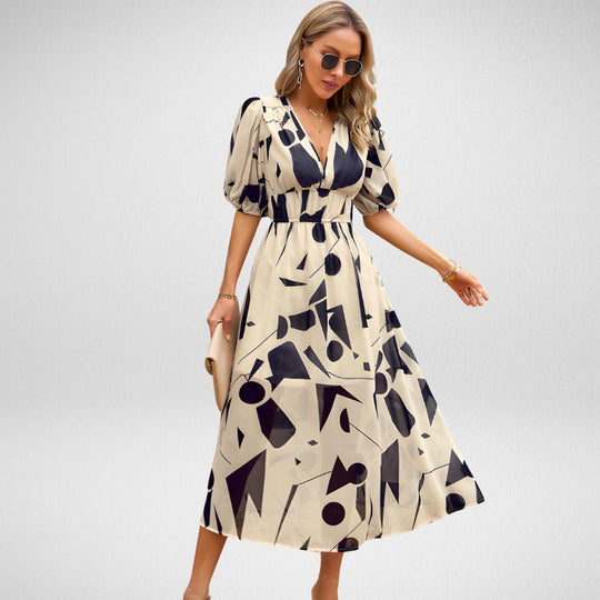 Xenia - Charmantes Kleid mit V-Ausschnitt
