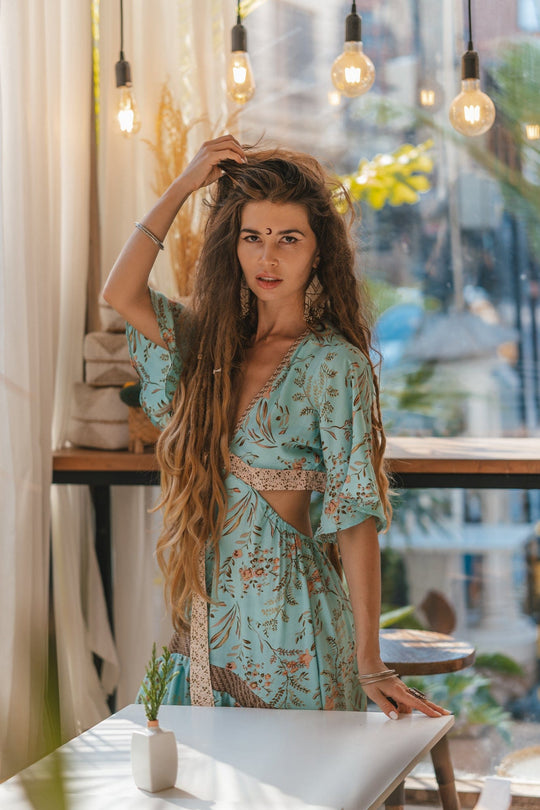 Addison - Hochgeschlossenes Midikleid